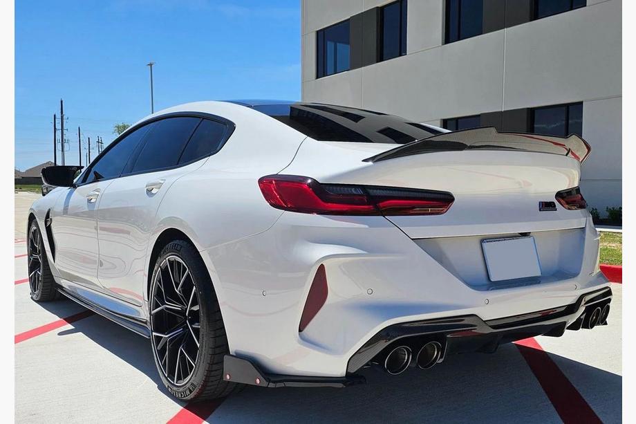 BMW řada 8 G14/G15/G16 2018– Sada bodykitu Carbon FullSet (pro F93) Fotografie 6