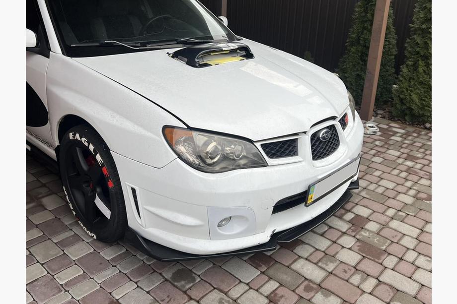Subaru Impreza 2000–2007 Přední lip spoiler Niken Black (ABS) Fotografie 3