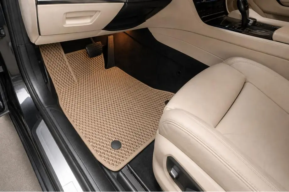 BMW řady 7 F01/F02 2008–2015 EVA autokoberce do interiéru (pro F01, béžové) Image