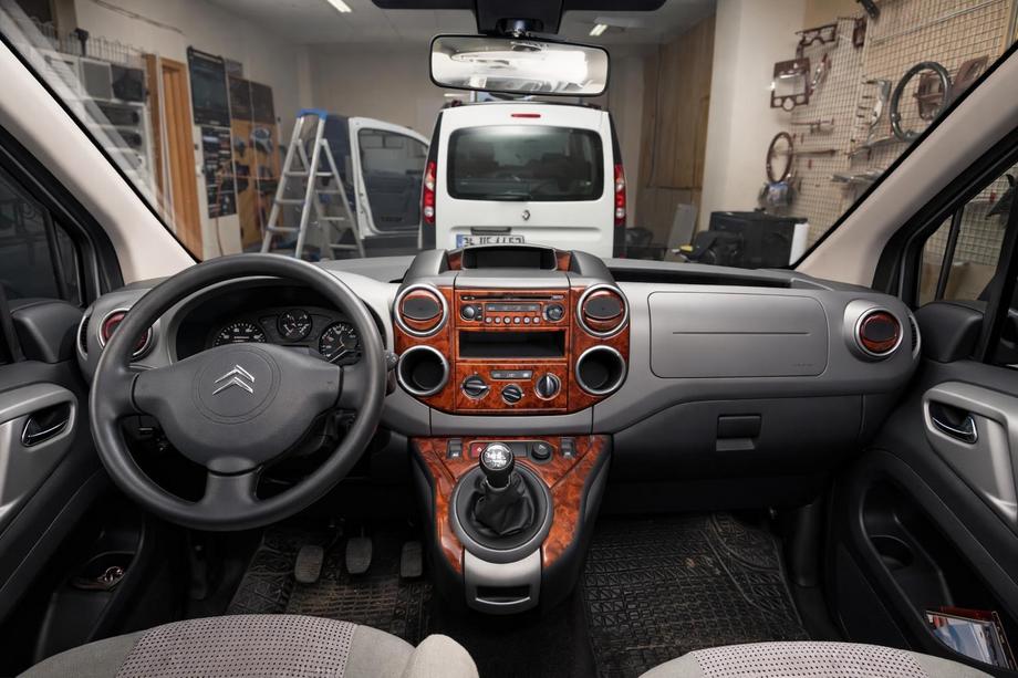 Citroen Berlingo 2008–2018 Kryty palubní desky Karbon Image