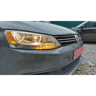 Nerezové lišty na masku chladiče 2011-2014 (4 ks) Volkswagen Jetta 2011–2018 fotografie 4