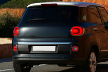 Fiat 500/500L 2013–2022 Nerezová lišta na hranu víka kufru OmsaLine – italská nerezová ocel fotografie 1
