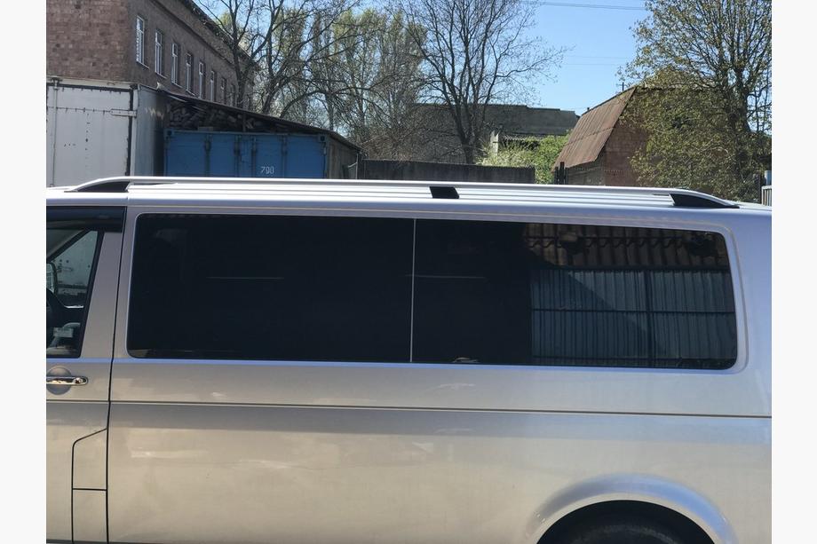 Volkswagen T5 Multivan 2003–2010 Střešní ližiny CROWN (matná šedá) Fotografie 9