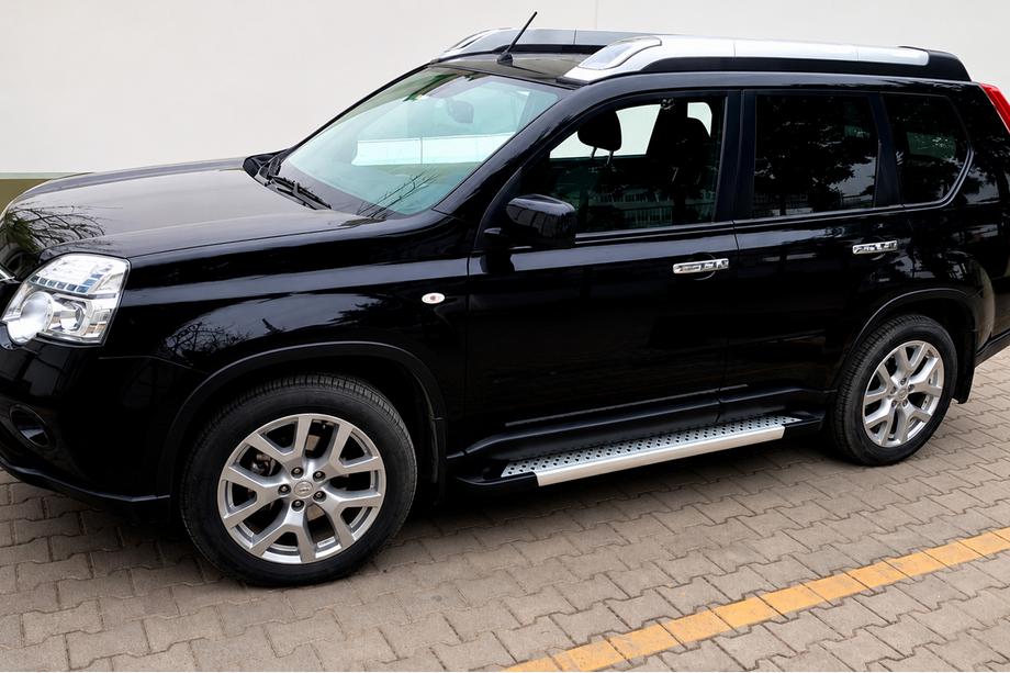 Nissan X-trail T31 2007–2014 Boční nášlapy Allmond Grey (2 ks, hliník) Image