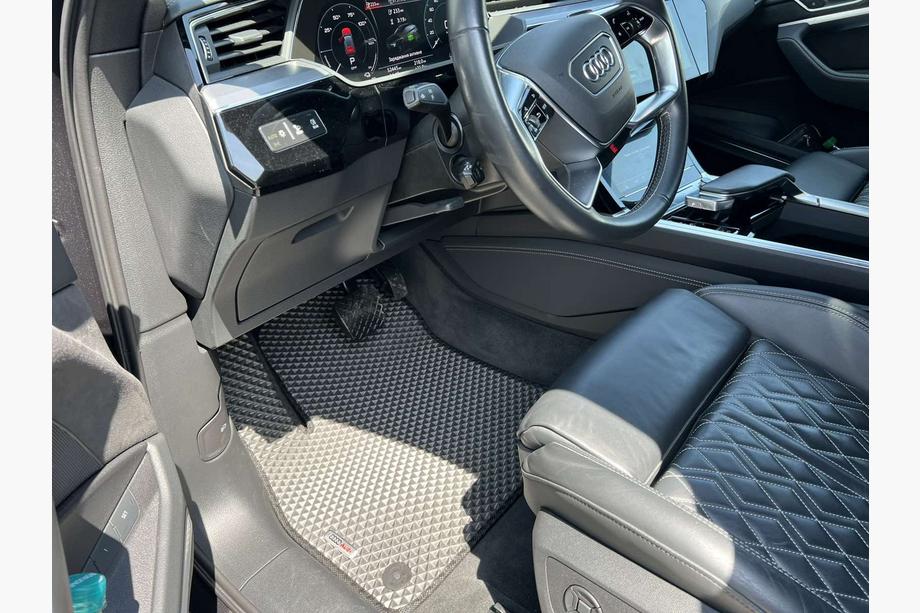 Audi e-Tron 2018–2022 EVA autokoberce do interiéru (šedé) Image