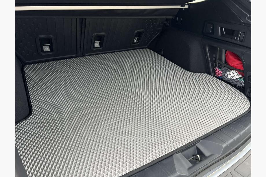 Subaru Outback 2019– EVA koberec do kufru (šedý) Image