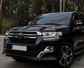 Toyota Land Cruiser 200 2007–2021 Přední lip spoiler 2016↗ (Executive 2021) Bílá barva fotografie 2