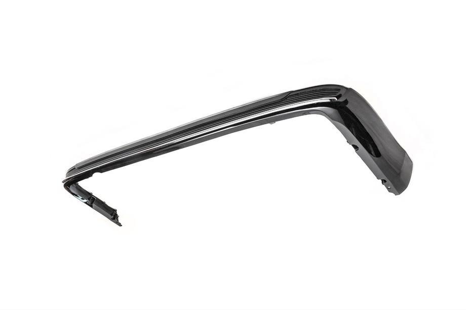 Toyota Land Cruiser 200 2007–2021 Zadní difuzor s chromem 2016-2021 (Executive 2019/2021) Fotografie 5
