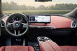 Recenze modernizovaného elektrického crossoveru BMW iX 2025 fotografie 5