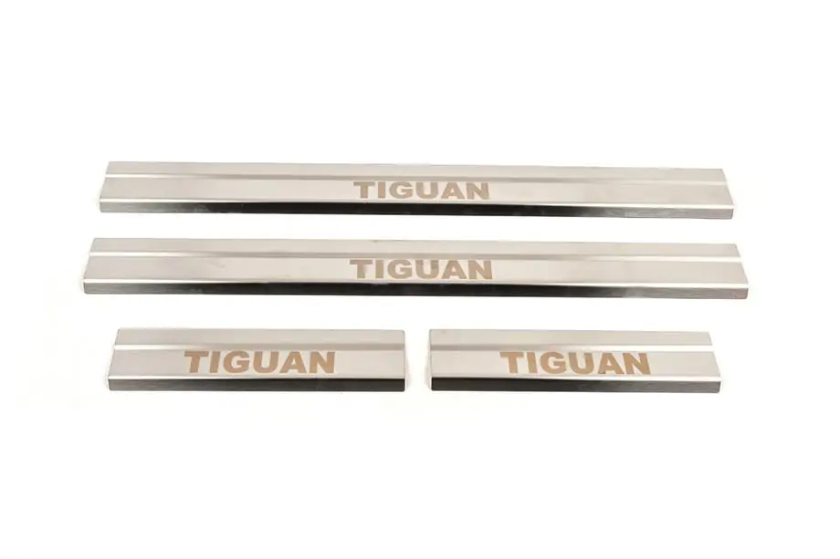 Volkswagen Tiguan 2007–2016 Kryty prahů Carmos (4 ks, nerez) Image