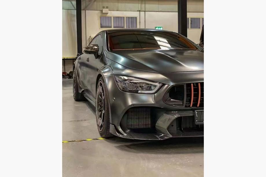 Mercedes AMG GT 4 X290 2018– Sada bodykitu Rocket 900 Carbon (2018-2022) Image