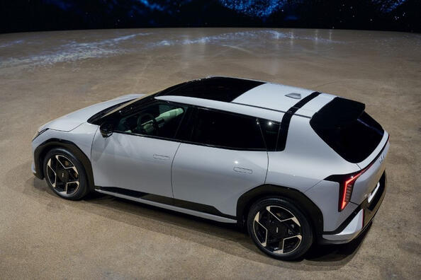 Recenze nového elektrického hatchbacku Kia EV4 Hatch
