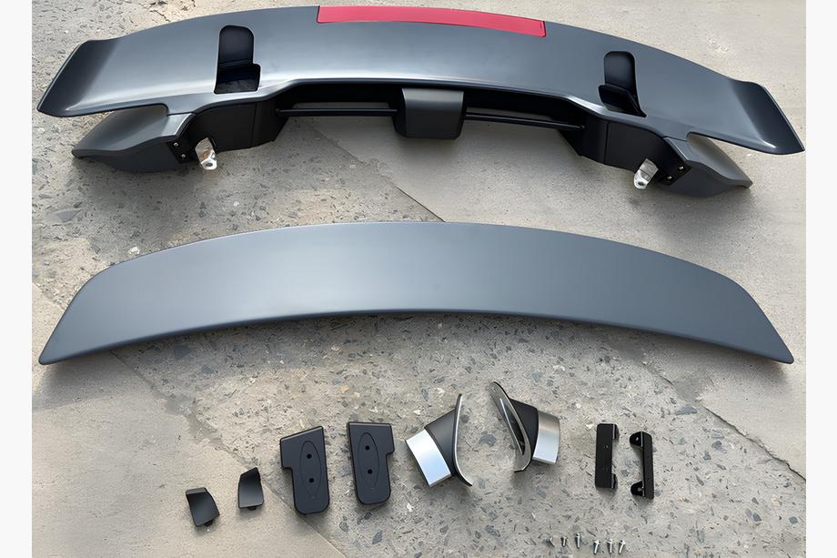 Porsche 911 (992) 2018– Spoiler Carrera (ABS plast) Fotografie 2