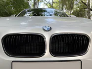 BMW řada 1 F20/F21 2011–2019 Mřížky chladiče (ledvinky) M-Look (2011-2014, lesklá černá s chromovým rámečkem) fotografie 1
