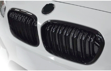 BMW řada 1 F20/F21 2011–2019 M-Look ledvinky (2015-2019, černý lesk) fotografie 1
