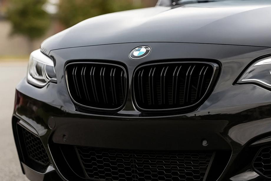 BMW řady 2 F22/F23 2014–2021 Ledvinky M-Look (černý lesk) Image