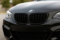 BMW řady 2 F22/F23 2014–2021 Mřížky chladiče (ledvinky) M-Look, černé matné fotografie 1