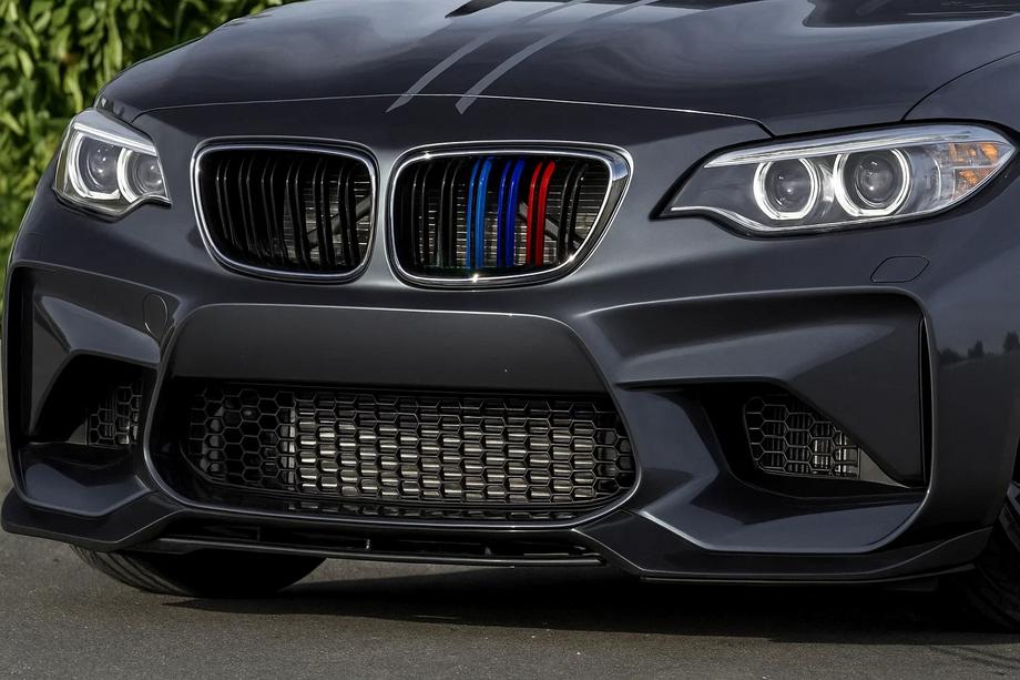 BMW řady 2 F22/F23 2014–2021 Ledvinky M-Look (M-Color s chromovým rámečkem) Image