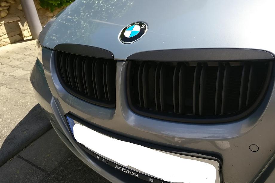 BMW řady 3 E90/E91 2005–2011 M-Look ledvinky (pro E-90/91 2005-2008, černá matná) Image