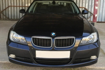 BMW řady 3 E90/E91 2005–2011 Mřížky masky (ledvinky) M-Look (pro E-90/91 2005-2008, černý lesk s chromovou obrubou) fotografie 1