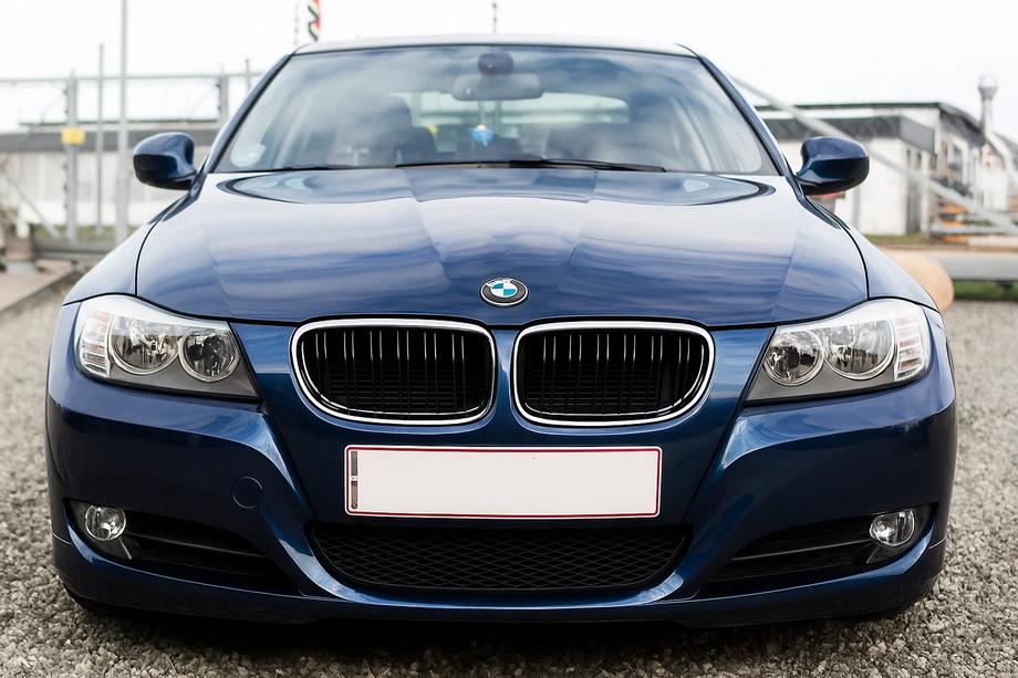 BMW řady 3 E90/E91 2005–2011 Ledvinky M-Look (pro E-90/91 2008-2011, černý lesk s chromovým lemem) Fotografie 1
