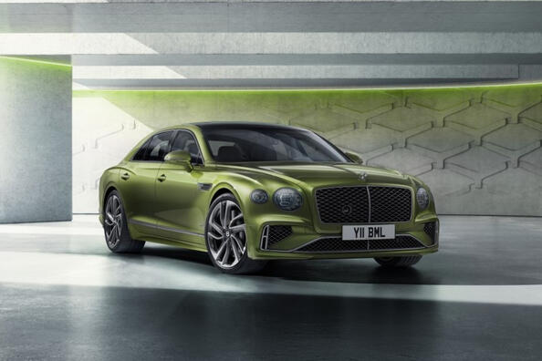 Recenze luxusního sedanu Bentley Flying Spur 2025