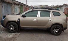 Dacia Duster 2008–2018 Nerezové lišty sloupků dveří (6 ks) fotografie 1
