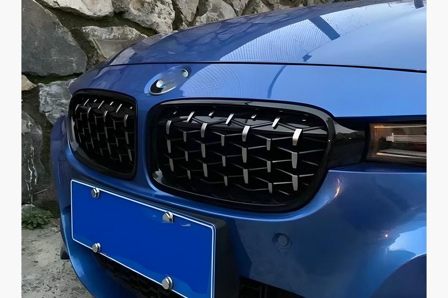 BMW řada 3 F30/F31 2012–2019 Ledvinky Diamond Silver Image
