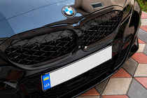 BMW řada 3 G20/G21 2018– Ledvinky Diamond Black (2018-2022, černé lemování) fotografie 1