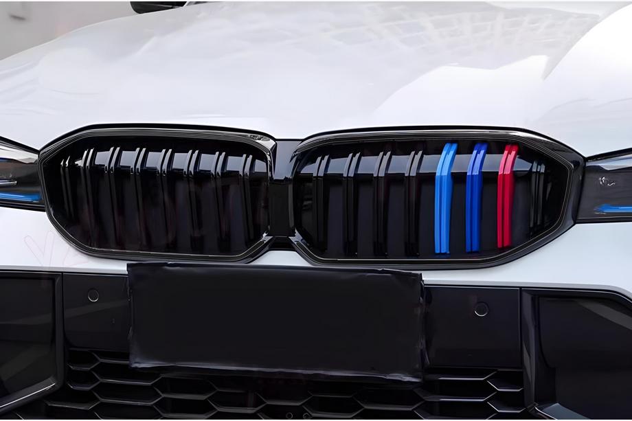 BMW řada 3 G20/G21 2018– Ledvinky 1 Bar (2022+, M-Color) Fotografie 1