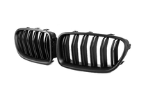 BMW řada 5 F10/F11 2010–2016 Mřížky chladiče (ledvinky) M-Look, černé matné fotografie 3