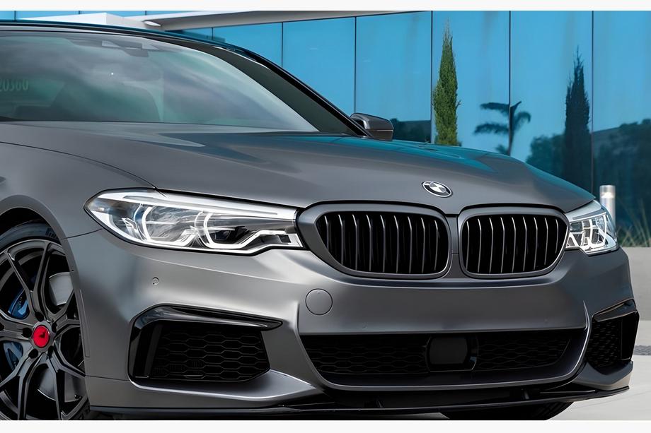 BMW řada 5 G30/G31 2017–2023 Mřížky ledvinek 1 Bar (2017-2020, matná černá) Image