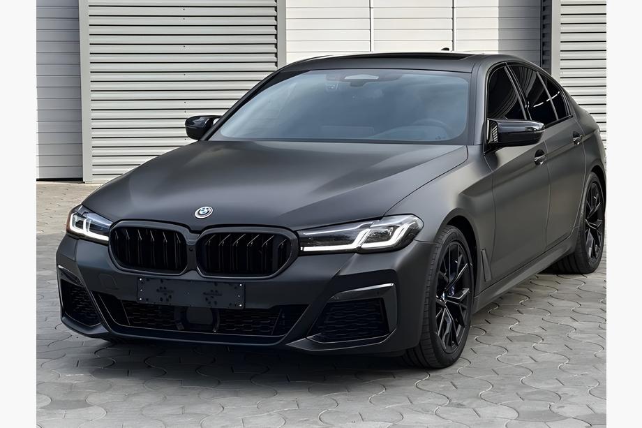 BMW řada 5 G30/G31 2017–2023 Ledvinky M-Look V1 (2021+, černé matné) Image