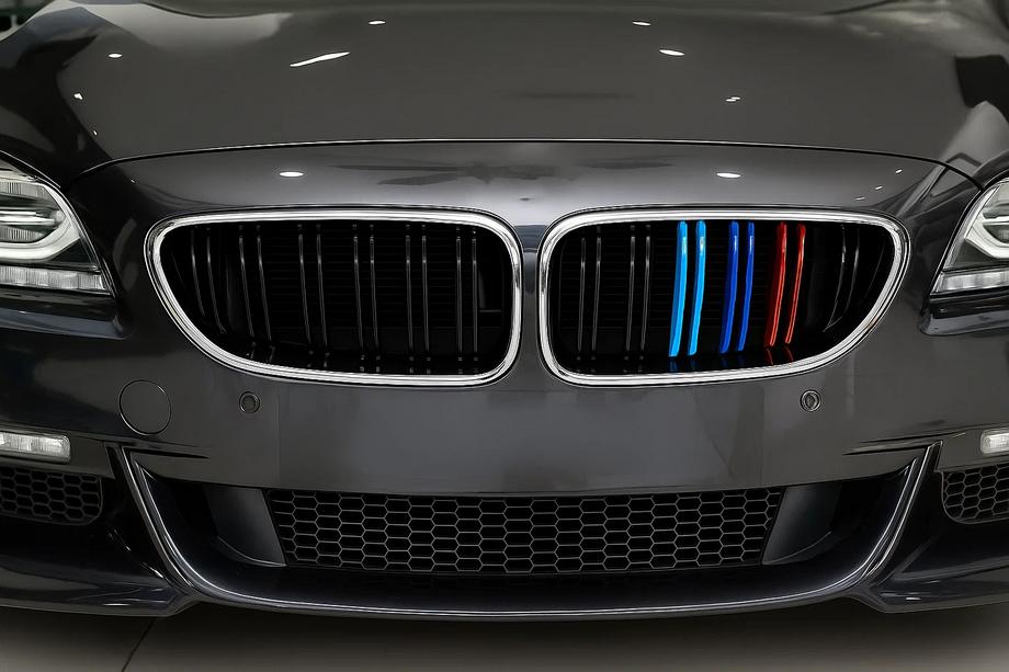 BMW řady 6 F12/F13/F06 2011–2018 Ledvinky M-Look (M-Color s chromovým rámečkem) Image