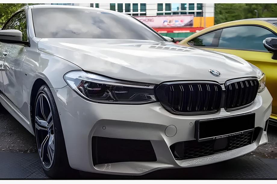 BMW řady 6 G32 2017– Ledvinky M-Look (2017-2020, černý lesk) Image