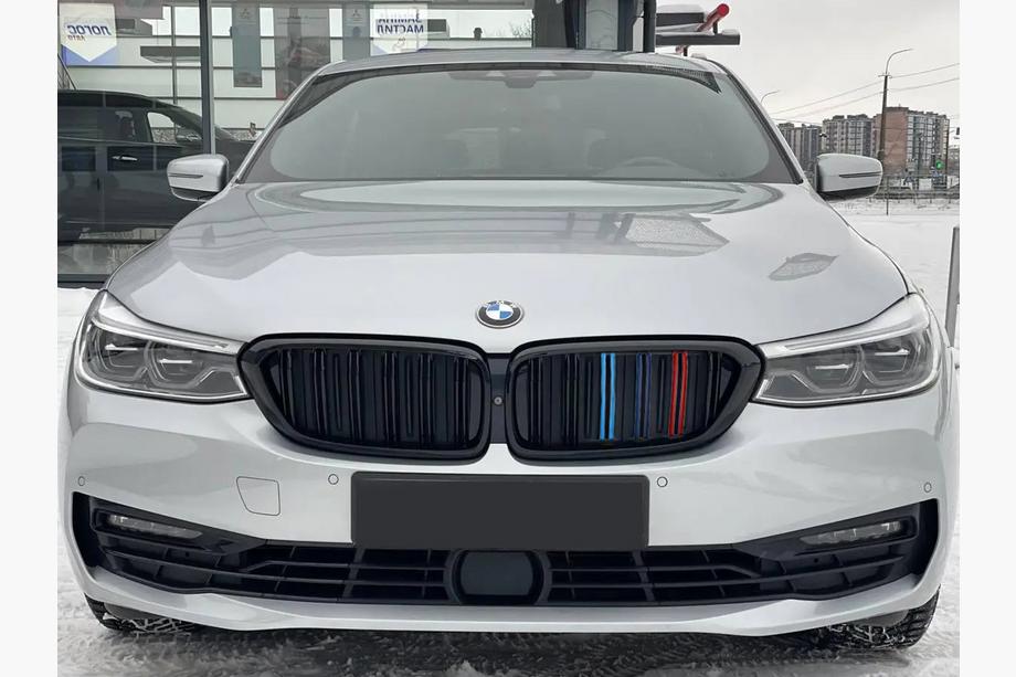 BMW řady 6 G32 2017– Mřížky ledvinek M-Look (2017-2020, M-Color) Image