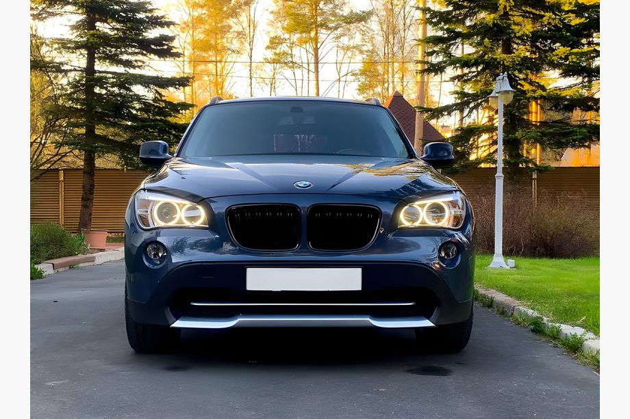 BMW X1 E84 2009–2015 Ledvinky M-Look (černý lesk) Image