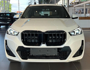 BMW X1/iX1 (U11) 2022– Ledvinky 1 Bar (černý lesk) fotografie 1