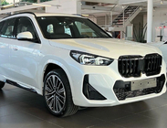 BMW X1/iX1 (U11) 2022– Ledvinky 1 Bar (černý lesk) fotografie 3