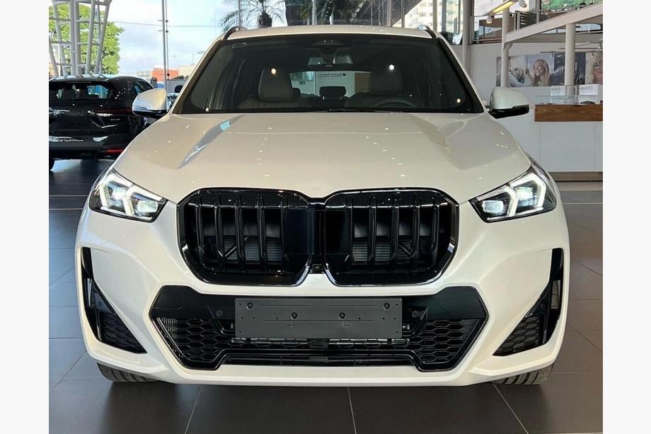 BMW X1/iX1 (U11) 2022– Ledvinky 1 Bar (černý lesk) Image