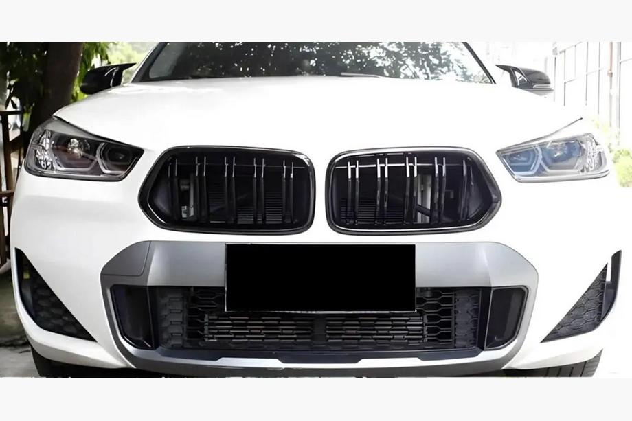 BMW X2 F39 2018–2023 Ledvinky M-Look (černý lesk) Image