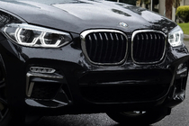 BMW X3 G01 2018– Ledvinky 1 Bar (2018-2021, lesklá černá s chromovým lemem) fotografie 1