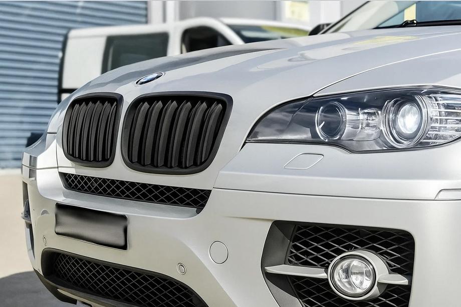 BMW X5 E70 2007–2013 Mřížky chladiče (ledvinky) M-Look, černé matné Image