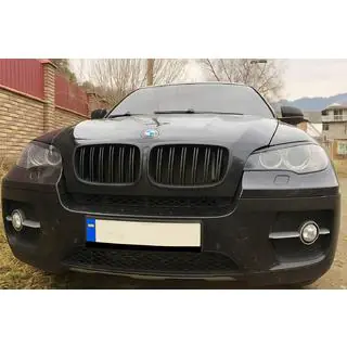 Mřížky chladiče (ledvinky) M-Look, černé matné fotografie 1