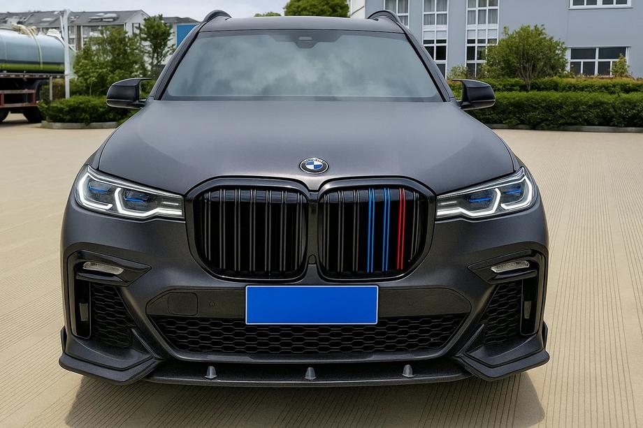 BMW X7 G07 2019– Ledvinky M-Look (2019-2022, M-Color) Image