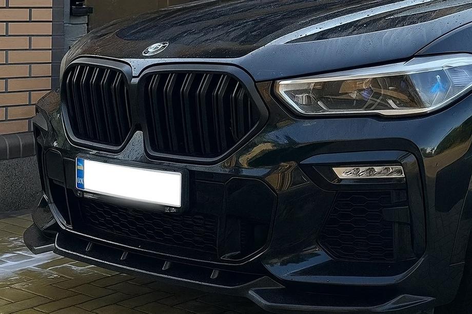 BMW X6 G06 2019–2027 Ledvinky M-Look (2019-2022, černé matné) Fotografie 1