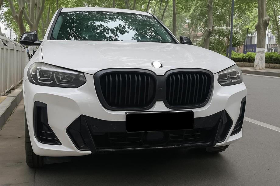 BMW X3 G01 2018– M-Look ledvinky (pro G08i, matná černá) Image