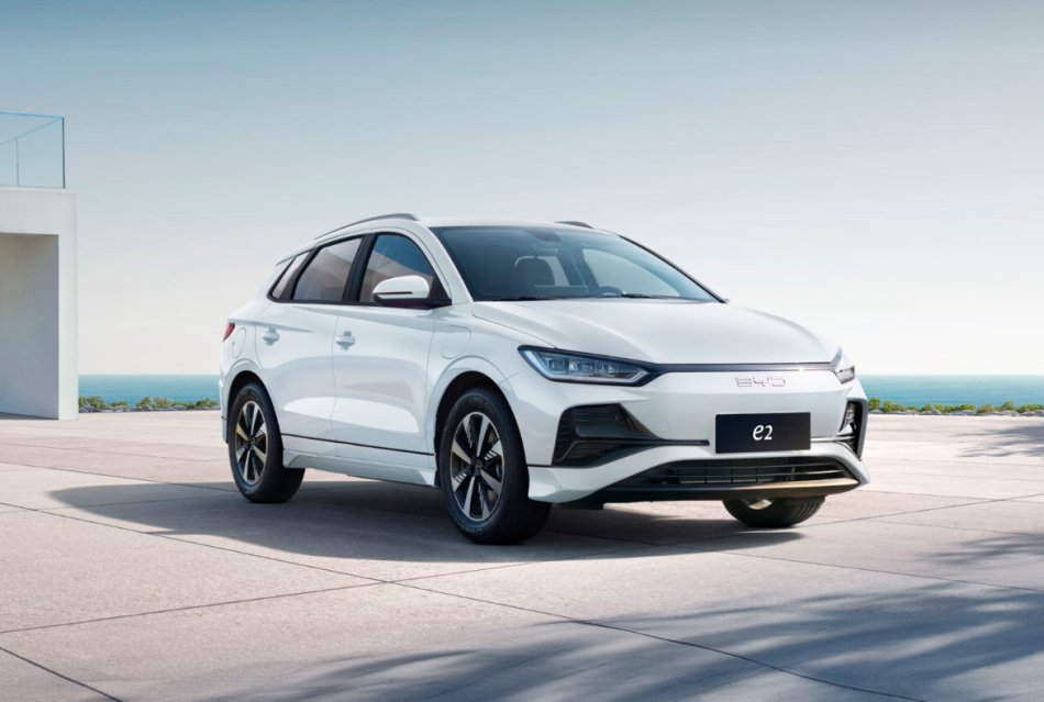 Test elektrického hatchbacku BYD e2