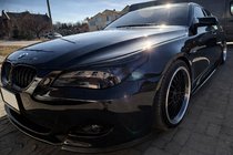 BMW řada 5 E60/E61 2003–2010 Boční prahy DPT (černý lesk) fotografie 3