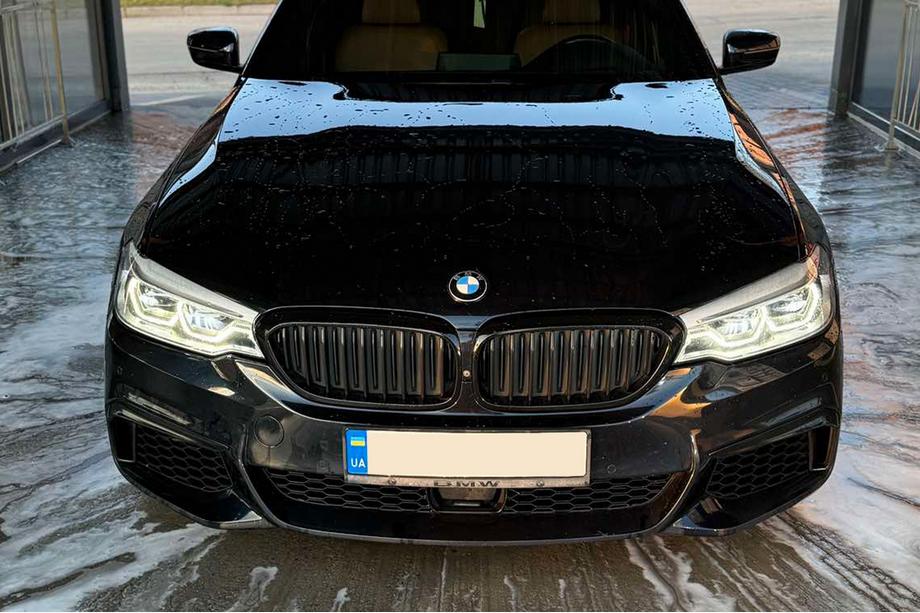 BMW řada 5 G30/G31 2017–2023 Přední lip spoiler DPT Lip V2 pro M-Performance 2017-2020, lesklá černá Fotografie 2